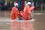 涪陵河水暴涨数百名群众被困 六小时紧急救援疏散 - 重庆晨网