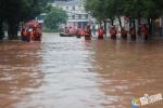 暴雨结束了，请记住这群可爱的人！ - 重庆晨网