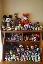 他15年收集上千迪士尼玩偶 绘制出迪士尼(4890192)-20200713205623_副本.jpg - 重庆晨网