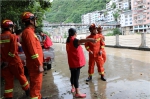 大宁河水位猛涨 上百居民“看涨水”被及时劝离 - 重庆晨网
