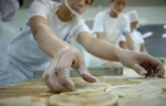重庆特产传说（271）真香！中秋将至，冰薄月饼手工制作全过程get - 重庆晨网