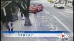 新司机拿驾照才一月 4S店买车试驾出车祸 - 重庆晨网