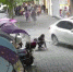 惊险画面曝光！轿车冲上人行道撞倒3人：司机无证驾驶已拘留 - 重庆晨网