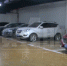 小区车库8辆私家车白了头  竟然是三个男生模拟 “灭火” - 重庆晨网