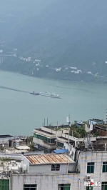 海军退役军舰“珠海舰”到达重庆巫山 预计2天后抵达达九龙坡 - 重庆晨网