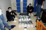 大动作！川渝警方联手抓了13人和大批毒品，还缴获一把钢珠枪！ - 重庆晨网