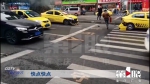 两辆出租车斑马线前追尾 后面的出租车突然自燃 - 重庆晨网