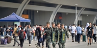 武警官兵在重庆西站执勤。通讯员 唐志勇 摄 - 重庆晨网