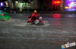 最高降水量达243mm！暴雨袭涪陵，城区路内停车位临时免费开放 - 重庆晨网