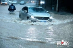 强降雨致酉阳县城低洼路段积水严重 未来还有暴雨 - 重庆晨网