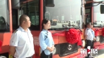 方便游客都市游 D166观光巴士“起航” - 重庆晨网