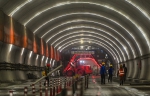 金凤隧道正加速建设 预计明年底贯通 - 重庆晨网