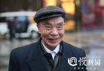 解放碑挂了十年的劳力士“下岗”，来听60年前的转钟人讲述钟的故事 - 重庆晨网