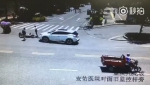 十字路口无灯控电动摩托被撞翻 交警却说责任在······ - 重庆晨网