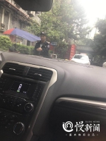 磁器口停车收费竟可讲价：20元停一次，嘴巴会说打对折 - 重庆晨网