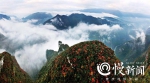 巫山红叶红得早 水陆并进游三峡 - 重庆晨网