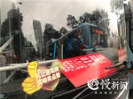 开公交车30多年踩烂皮鞋上百双，来听听老司机的笑与泪 - 重庆晨网