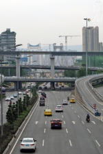 重庆下一个拍照打卡地，观景平台已经建好，只等鹅公岩通车 - 重庆晨网