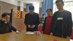 干得漂亮！男子潜伏赖账10年，婚礼现场被擒…… - 重庆晨网