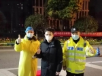 他又来了！小伙连续一周凌晨为抗疫一线民警送夜宵 - 重庆晨网