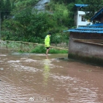 暴雨袭城！他们在行动！你要这样做！ - 重庆晨网