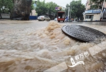 今晨万州遭暴雨袭击 多处路段出现状况 - 重庆晨网