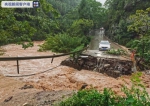 暴雨致部分公路损毁 重庆万州公路部门全力保畅通 - 重庆晨网