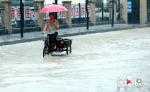 强降雨致酉阳县城低洼路段积水严重 未来还有暴雨 - 重庆晨网